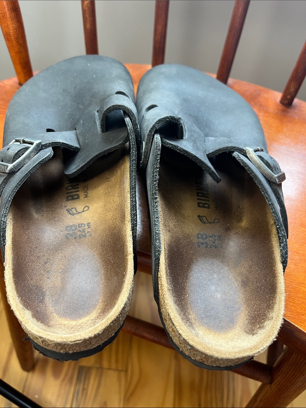 Birkenstock Boston Clogs in Black Oiled Leather, women’s size 38 - Picture 7 of 14